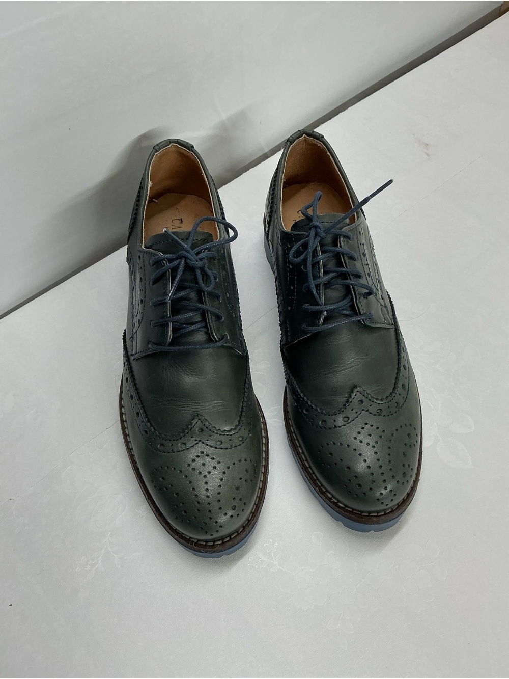 Women's handmade Wingtip Derby Oxfords in Dark Blue - Picture 4 of 7
